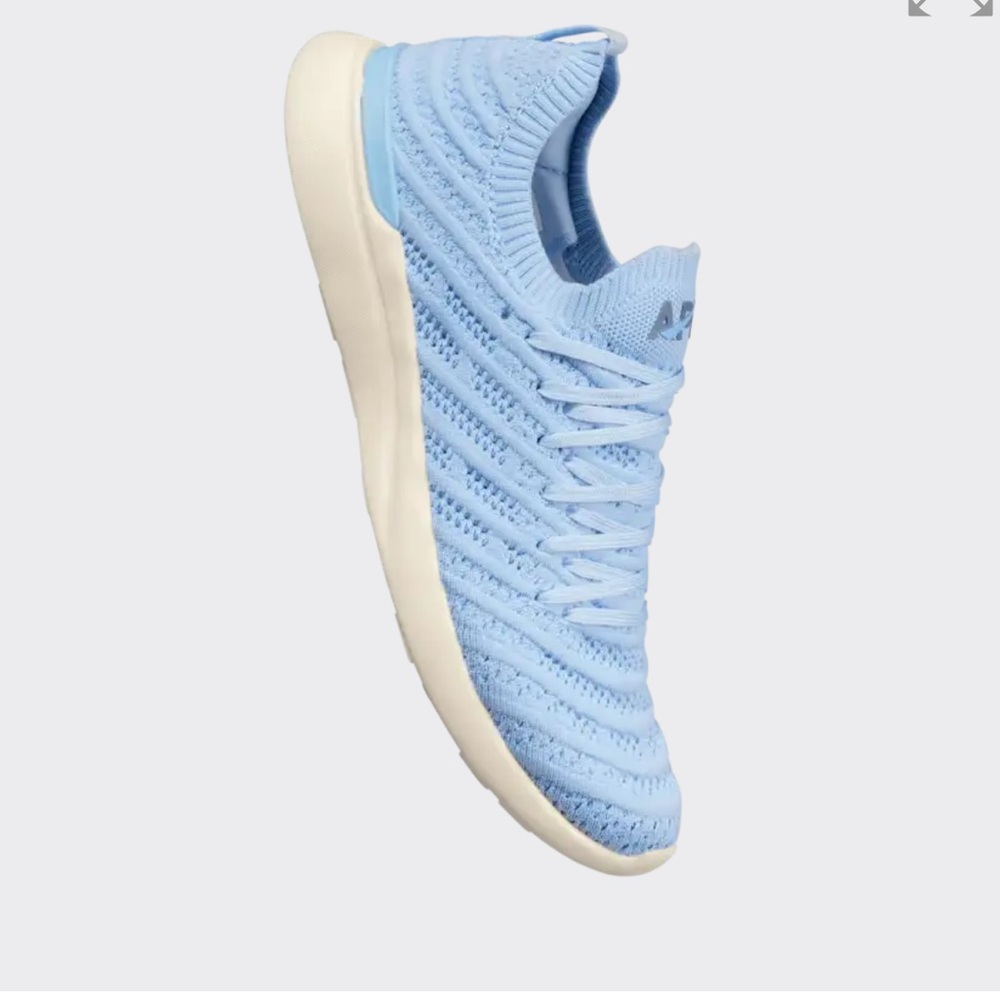 APL techloom wave sneaker women size 8 ice blue pristine slate